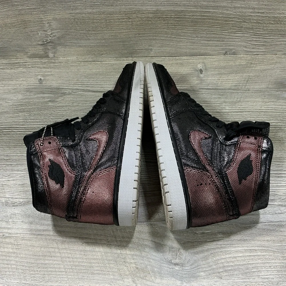 Nike Air Jordan 1 Retro High OG Fearless Sneakers Women's Size 7.5 CU6690-006